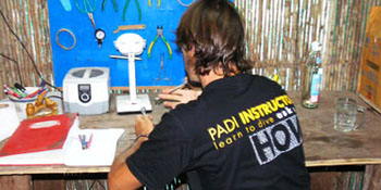 Take the PADI Equipment Specialist Course Take the PADI Equipment Specialist Course