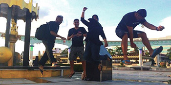 Take the PADI IDCS Course Take the PADI IDCS Course